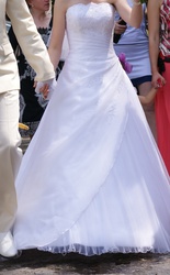 Продам красивое свадебное платье р-р 40-42